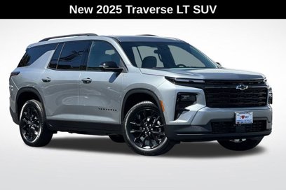 New 2025 Chevrolet Traverse LT w/ Midnight/Sport Edition
