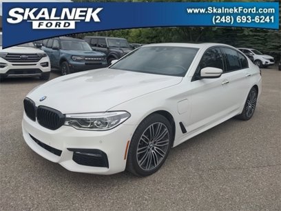 Used 2018 BMW 530e xDrive w/ M Sport Package 2