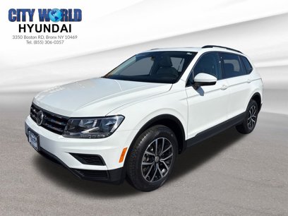Used 2021 Volkswagen Tiguan SE w/ Panoramic Sunroof Package