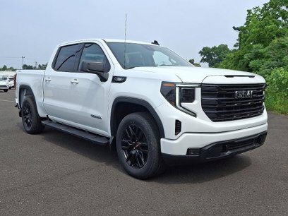New 2025 GMC Sierra 1500 Elevation w/ LPO, Elevation Black Package