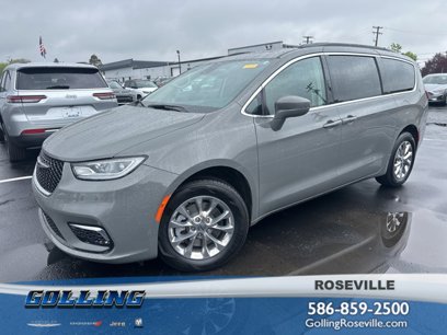 Used 2022 Chrysler Pacifica Touring-L