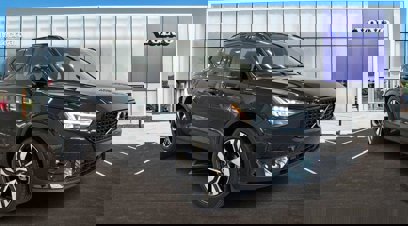 New 2026 Volvo XC40 B5 Ultra w/ Protection Package Premier