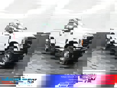 New 2025 Ford F250 XLT