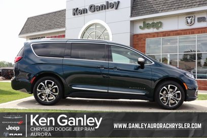 New 2025 Chrysler Pacifica Pinnacle w/ Trailer Tow Group