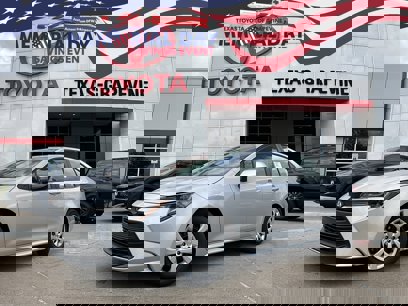 New 2025 Toyota Corolla LE