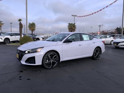 New 2025 Nissan Altima 2.5 SR w/ SR Premium Package