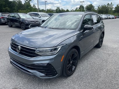 New 2024 Volkswagen Tiguan SE R-Line