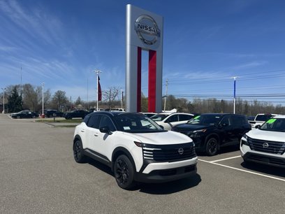 New 2025 Nissan Kicks SR