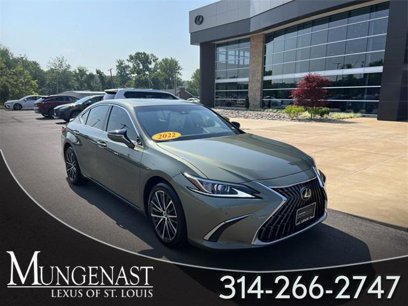 Certified 2022 Lexus ES 250 w/ Premium Package