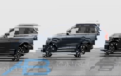 New 2025 Volvo XC90 B5 Plus w/ Protection Package Premier