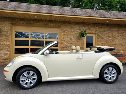 Used 2009 Volkswagen Beetle S