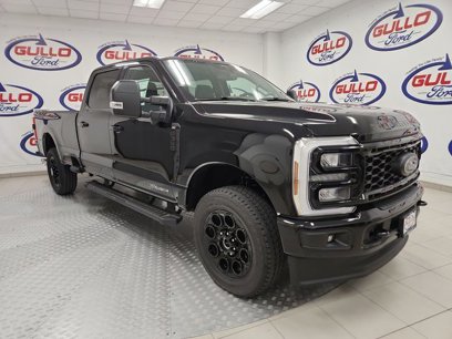 New 2025 Ford F350 XLT w/ Black Appearance Package