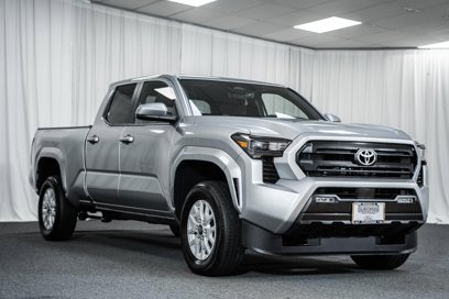 Used 2025 Toyota Tacoma SR5
