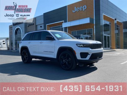 Used 2023 Jeep Grand Cherokee Altitude