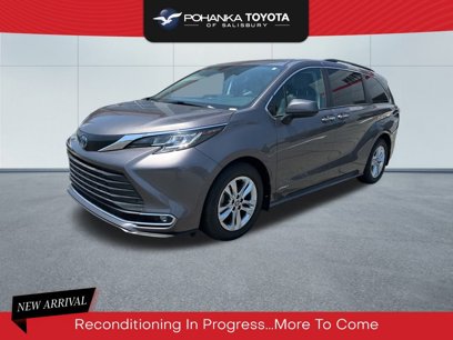 Used 2021 Toyota Sienna XLE w/ XLE Plus Package