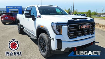 New 2025 GMC Sierra 2500 AT4 w/ Technology Package