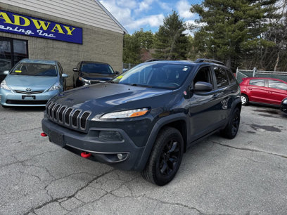 Used 2016 Jeep Cherokee Trailhawk w/ Comfort/Convenience Group