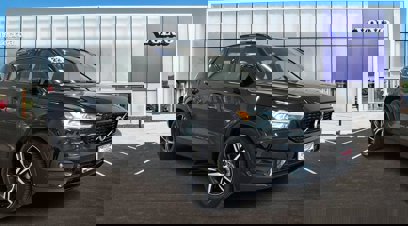 Certified 2022 Volvo XC40 T5 R-Design