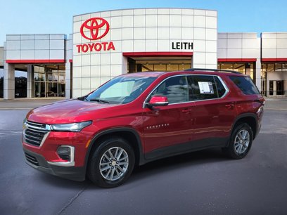 Used 2023 Chevrolet Traverse LT