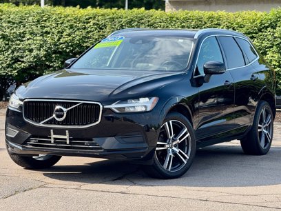Used 2018 Volvo XC60 T5 Momentum w/ Vision Package