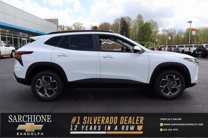 New 2025 Chevrolet Trax LT w/ Driver Confidence Package