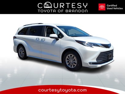 Certified 2023 Toyota Sienna XLE
