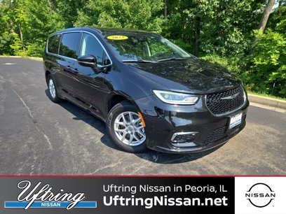 Used 2023 Chrysler Pacifica Touring-L