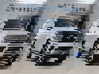 New 2024 Ford Expedition XLT