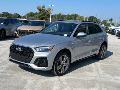 Certified 2025 Audi Q5 2.0T Premium w/ Convenience Plus Package