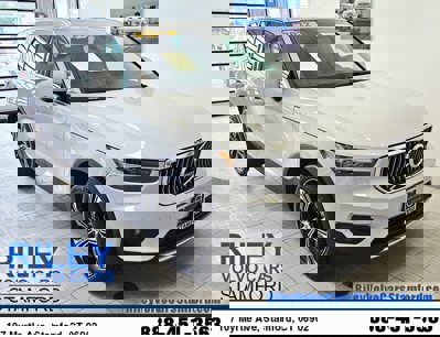 Certified 2022 Volvo XC40 T5 Inscription