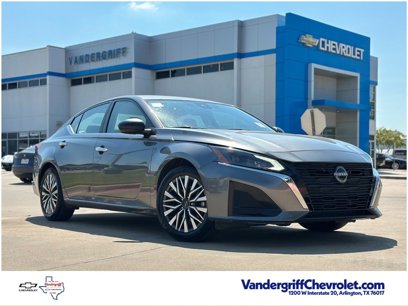 Used 2024 Nissan Altima 2.5 SV