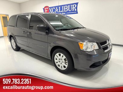 Used 2017 Dodge Grand Caravan SE w/ UConnect Hands-Free Group