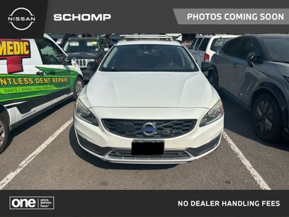 Used 2015 Volvo V60 T5 Cross Country w/ Convenience Package