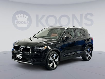 Used 2020 Volvo XC40 T5 Momentum
