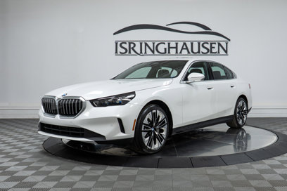 New 2026 BMW 530i xDrive w/ Premium Package