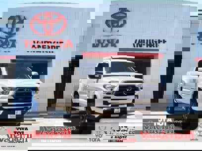 Used 2023 Toyota Tacoma SR5 w/ Technology Package