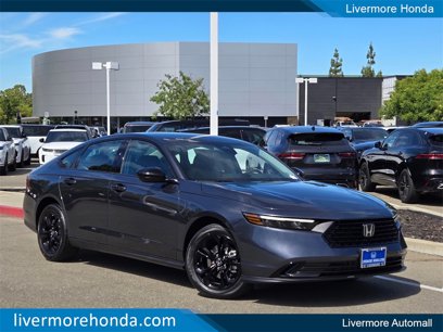 New 2025 Honda Accord SE