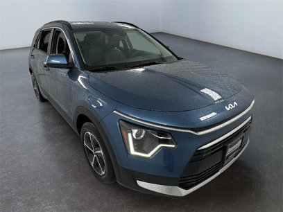 New 2025 Kia Niro EX