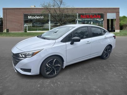 New 2025 Nissan Versa SR w/ Trunk Package