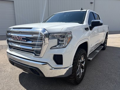 Used 2020 GMC Sierra 1500 SLE w/ SLE Convenience Package