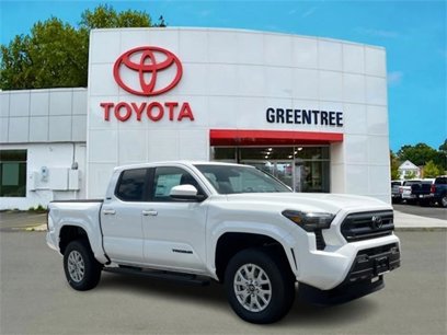 New 2025 Toyota Tacoma SR5