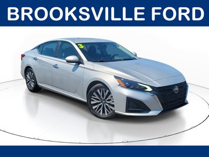 Used 2023 Nissan Altima 2.5 SV