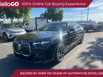 Used 2024 BMW 760i xDrive w/ Premium Package 2