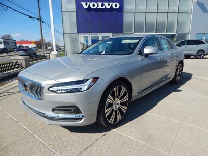 New 2025 Volvo S90 B6 Plus w/ Protection Package Premier