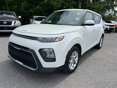 Certified 2022 Kia Soul LX w/ Technology Package