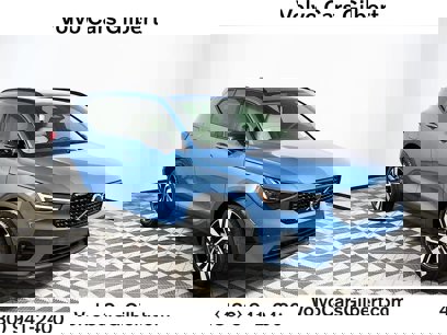 New 2025 Volvo XC40 B5 Ultra w/ Protection Package