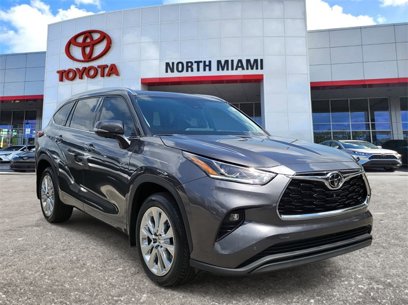 Used 2024 Toyota Highlander Limited