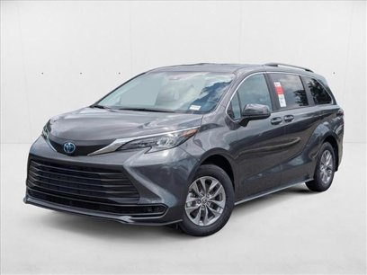 New 2025 Toyota Sienna LE