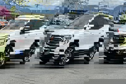 Used 2022 GMC Terrain SLT w/ Infotainment Package II