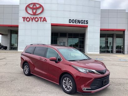 Used 2023 Toyota Sienna XLE